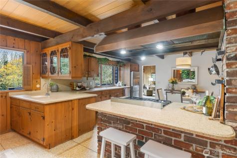 16521 NE 1st Place Bellevue WA 98008