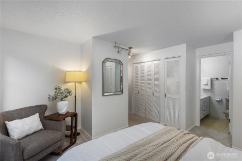 16521 NE 1st Place Bellevue WA 98008