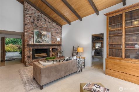 16521 NE 1st Place Bellevue WA 98008