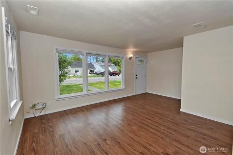 1083 Alder Street Marysville WA 98270