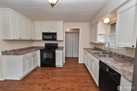 1083 Alder Street Marysville WA 98270