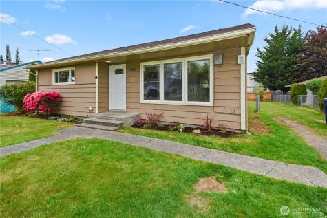 1083 Alder Street Marysville WA 98270