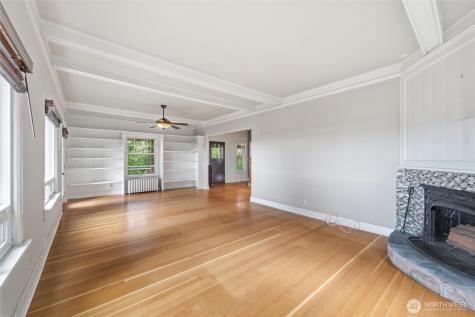 1215 S 10th Street Mount Vernon WA 98274