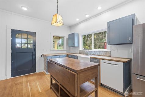 1215 S 10th Street Mount Vernon WA 98274