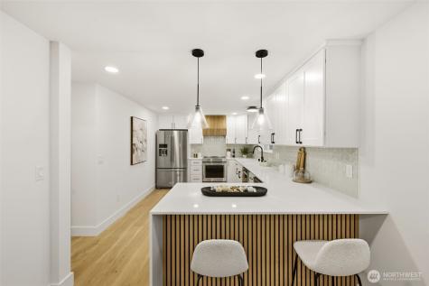 19531 55th Avenue NE Lake Forest Park WA 98155