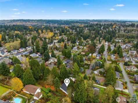 19531 55th Avenue NE Lake Forest Park WA 98155