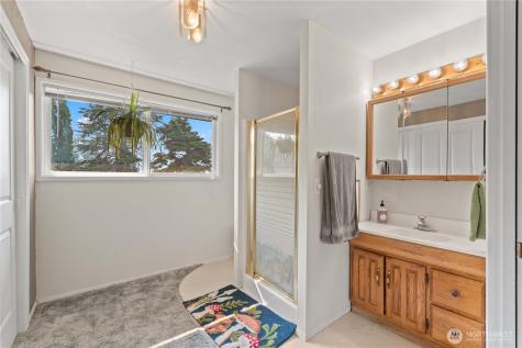 1718 8th Street NE East Wenatchee WA 98802