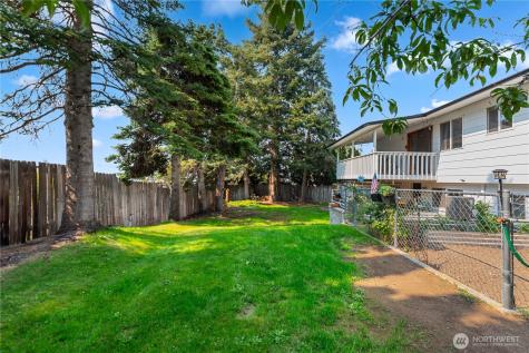 1718 8th Street NE East Wenatchee WA 98802