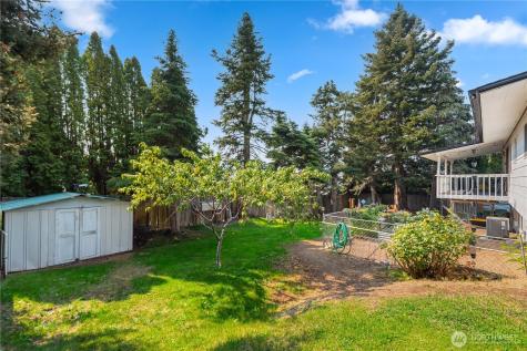 1718 8th Street NE East Wenatchee WA 98802