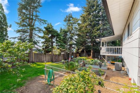 1718 8th Street NE East Wenatchee WA 98802