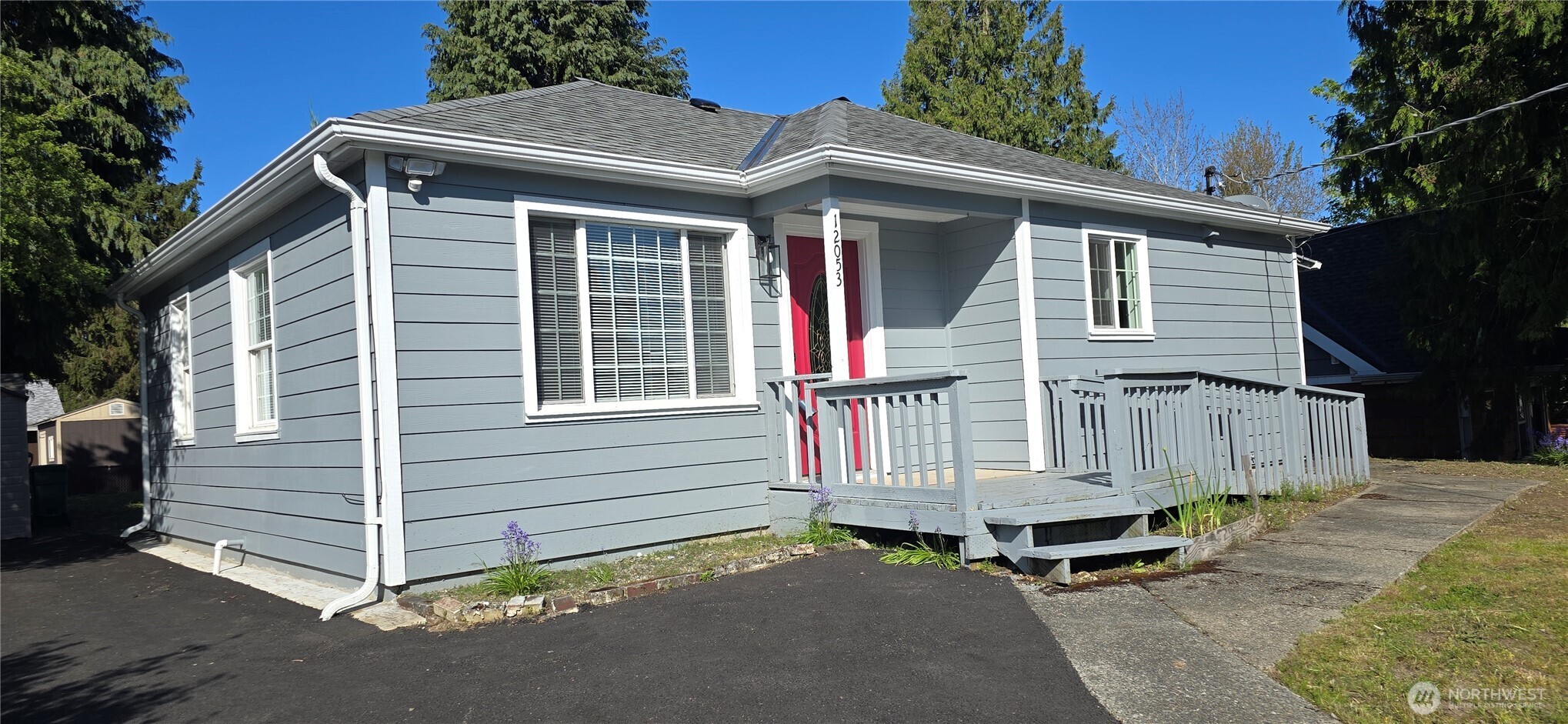12053 70 Avenue S Seattle WA 98178
