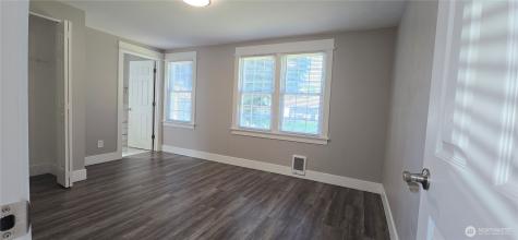 12053 70 Avenue S Seattle WA 98178