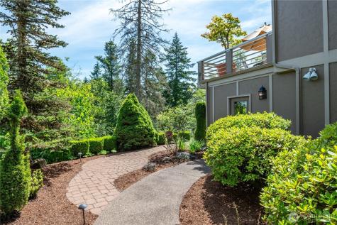 2512 Peters Drive Longview WA 98632