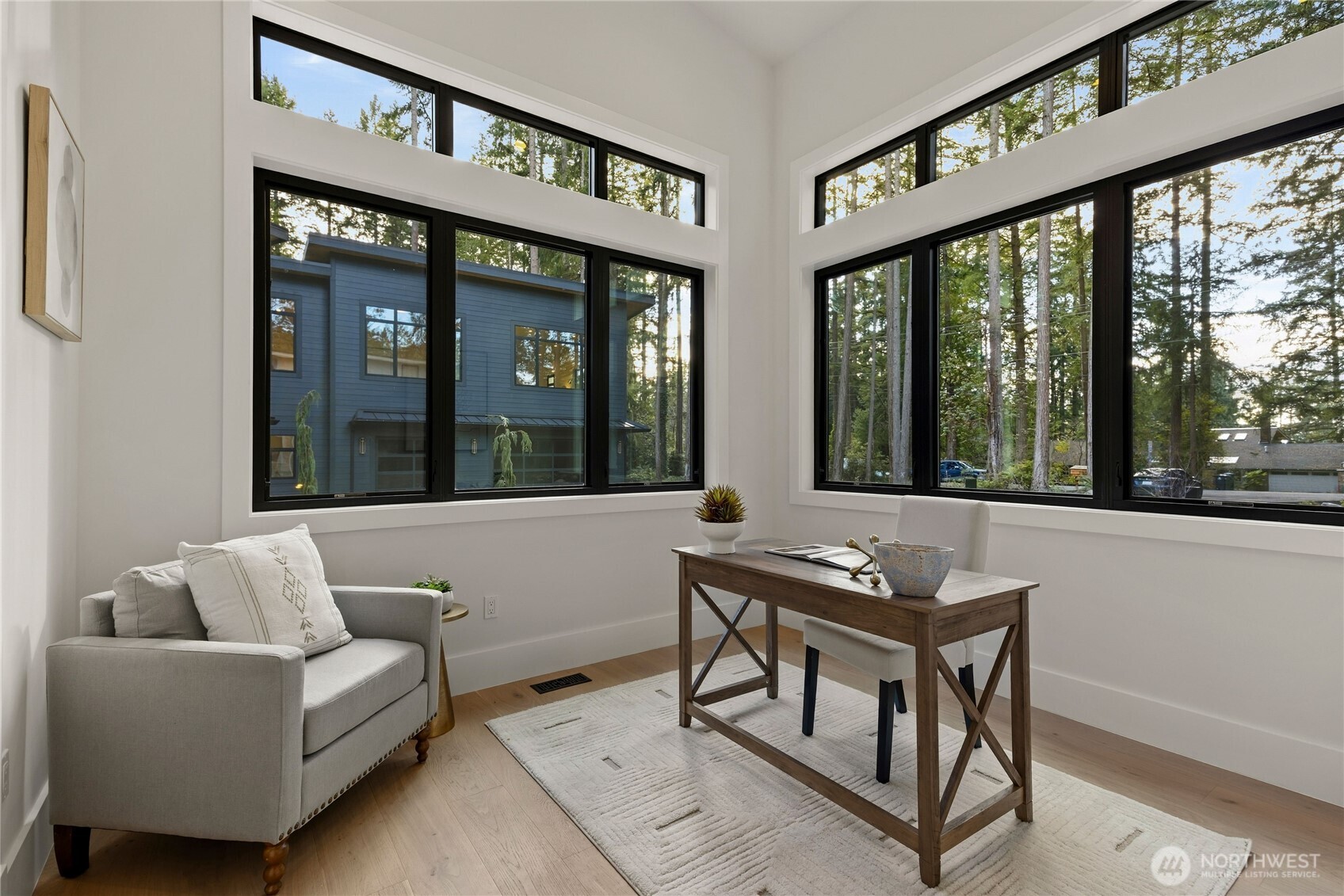 13982 Manzanita Road NE Bainbridge Island WA 98110
