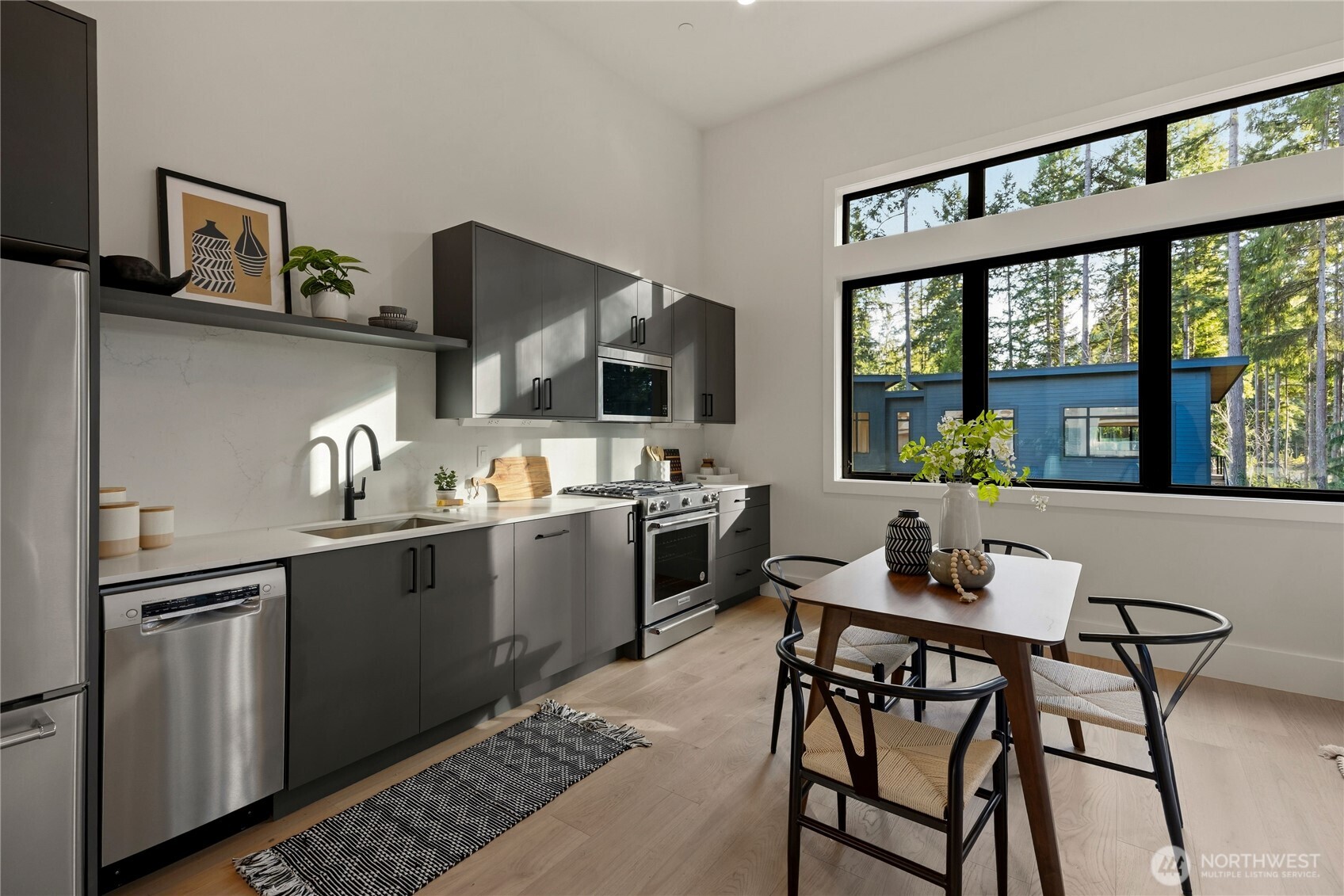 13982 Manzanita Road NE Bainbridge Island WA 98110