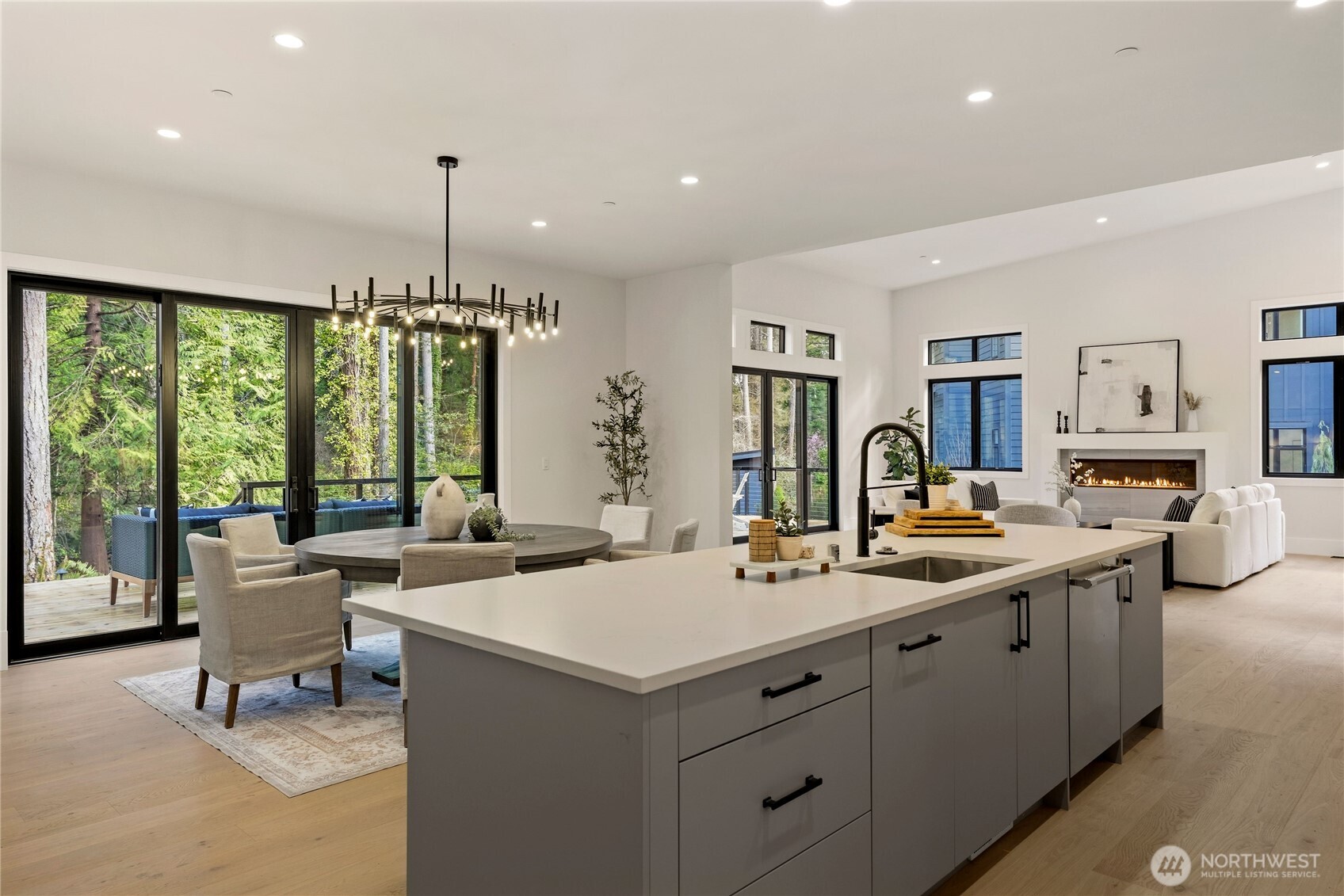 13982 Manzanita Road NE Bainbridge Island WA 98110