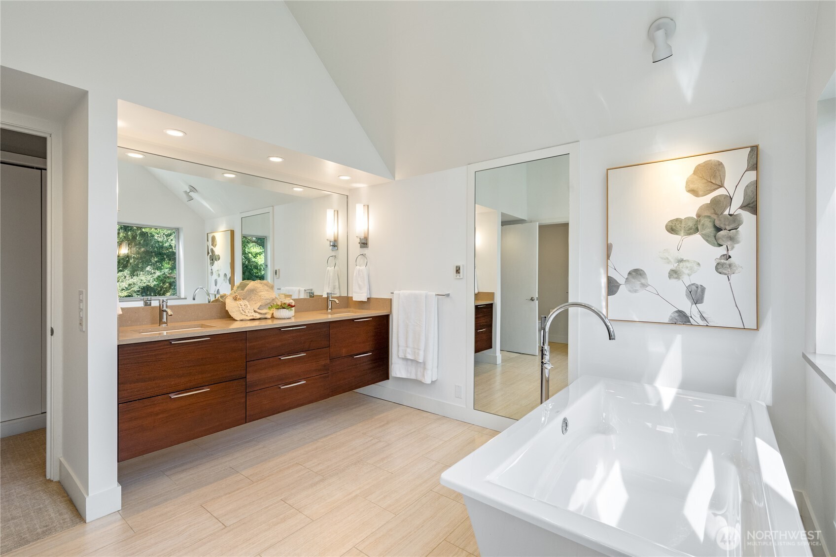 7393 Braemar Drive Edmonds WA 98026