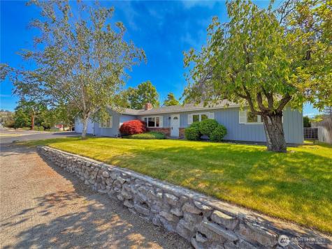 602 Ironwood Street Omak WA 98841