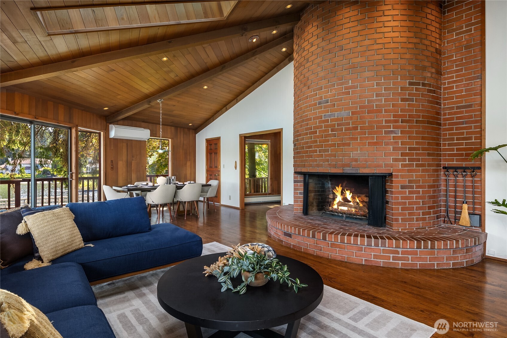 1678 NE Jacobson Road Poulsbo WA 98370
