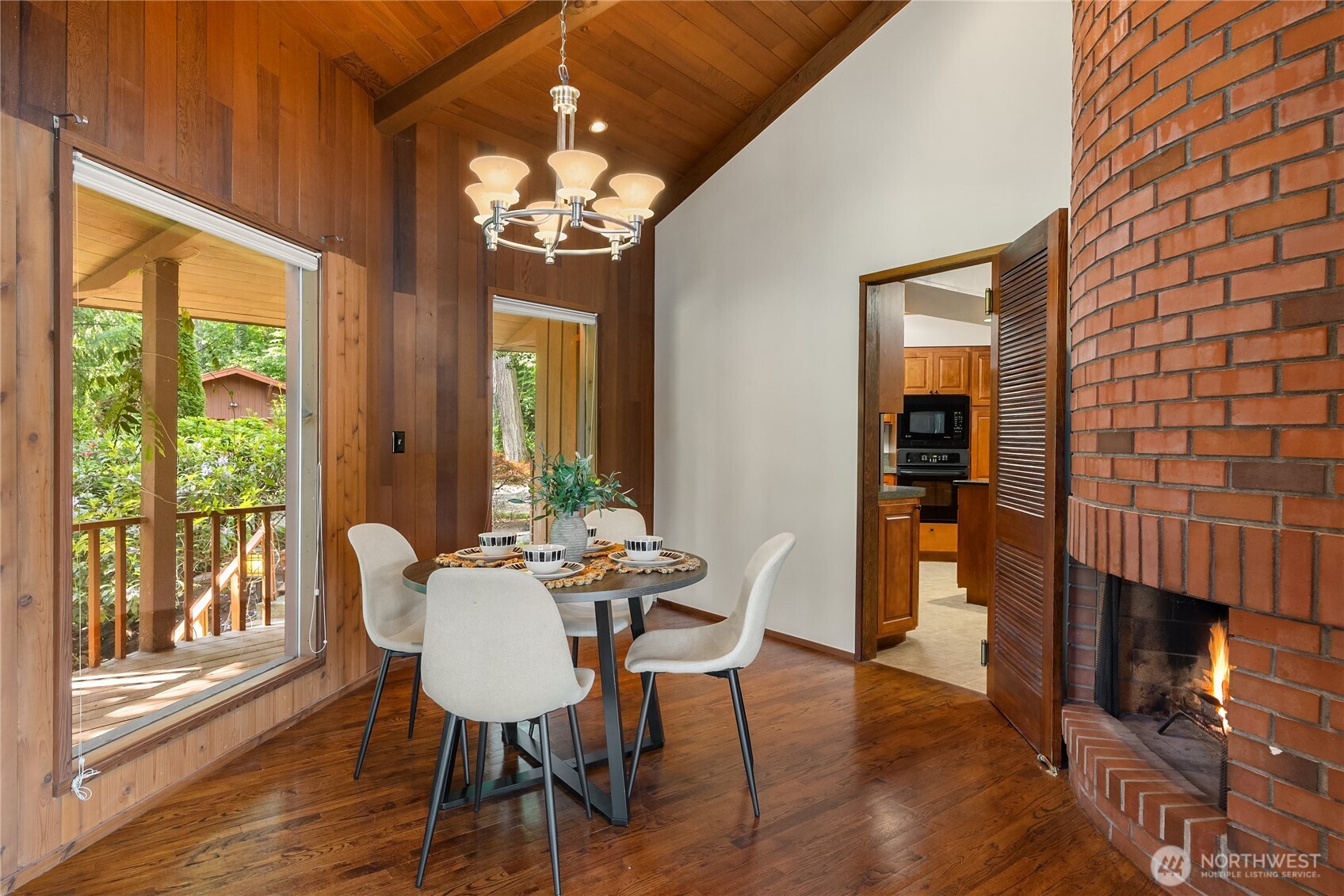 1678 NE Jacobson Road Poulsbo WA 98370