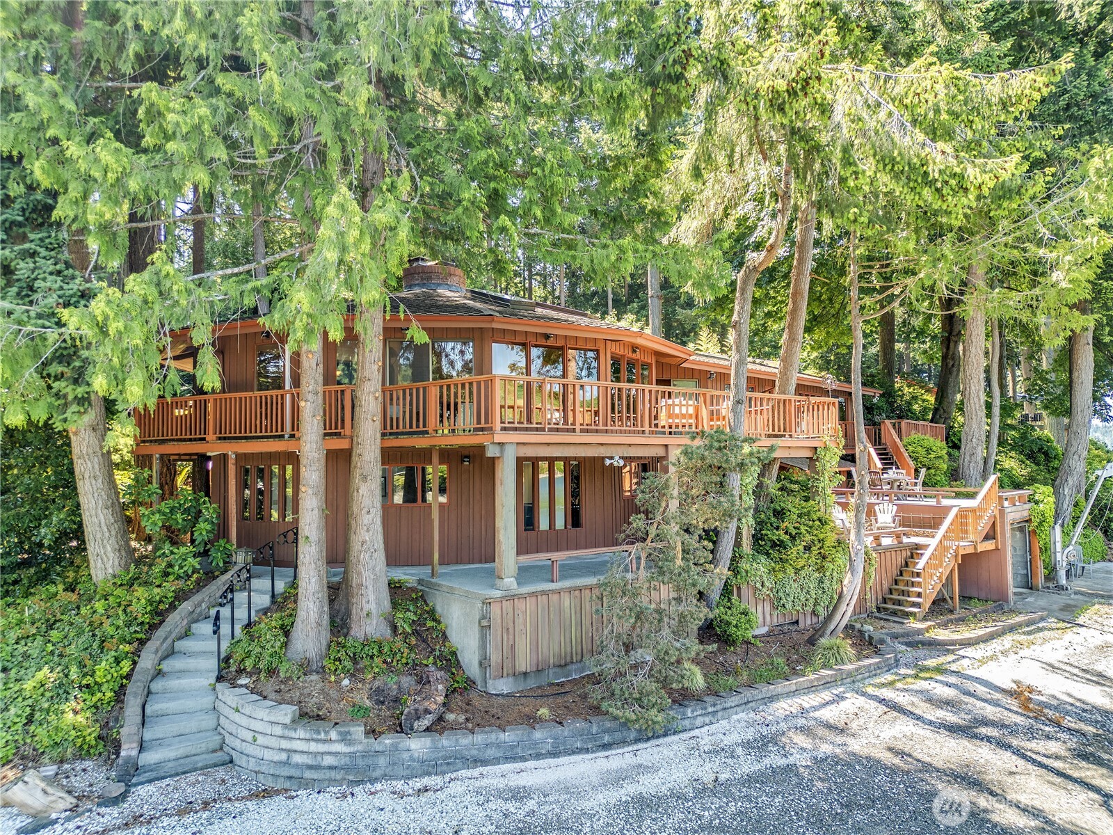 1678 NE Jacobson Road Poulsbo WA 98370