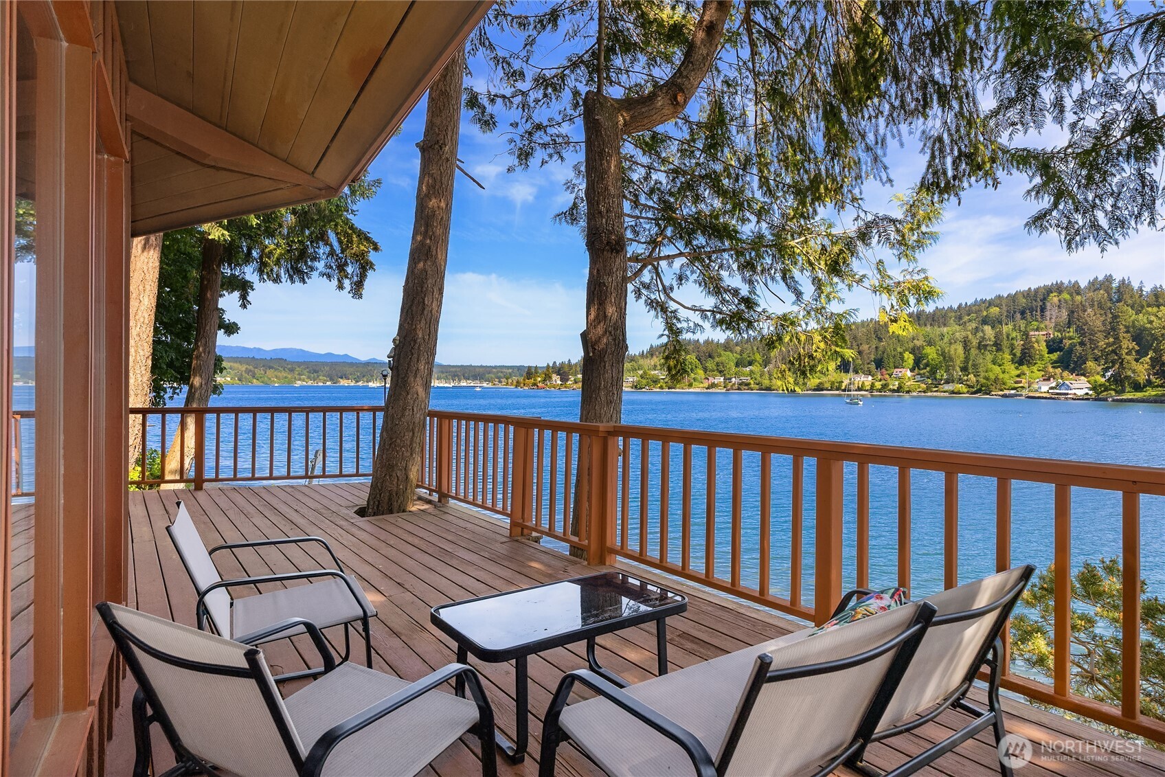 1678 NE Jacobson Road Poulsbo WA 98370