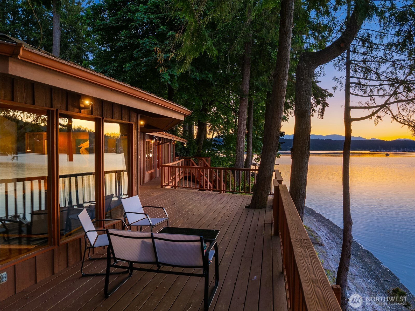 1678 NE Jacobson Road Poulsbo WA 98370