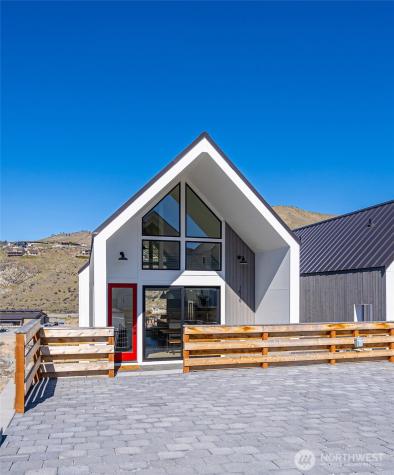 1418 Cottage Lane Chelan WA 98816