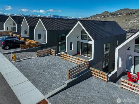 1418 Cottage Lane Chelan WA 98816