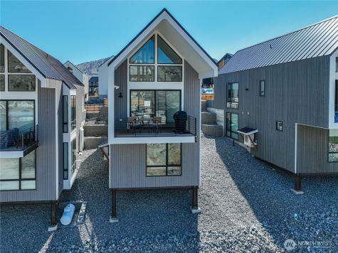 1418 Cottage Lane Chelan WA 98816