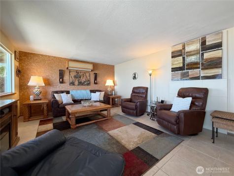 16 Saratoga (Including D-15) Drive Hat Island WA 98206