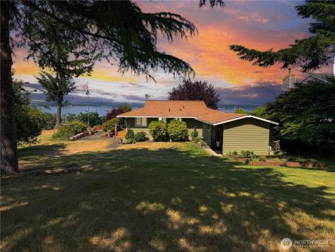 16 Saratoga (Including D-15) Drive Hat Island WA 98206
