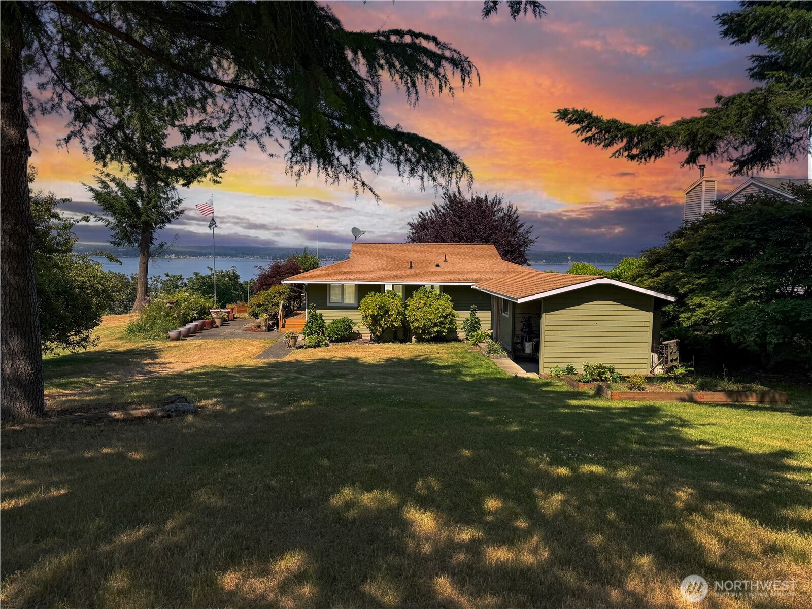 16 Saratoga (Including D-15) Drive Hat Island WA 98206