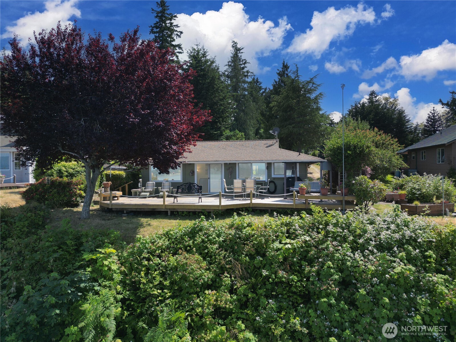 16 Saratoga (Including D-15) Drive Hat Island WA 98206