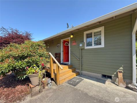16 Saratoga (Including D-15) Drive Hat Island WA 98206