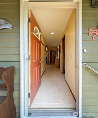 16 Saratoga (Including D-15) Drive Hat Island WA 98206