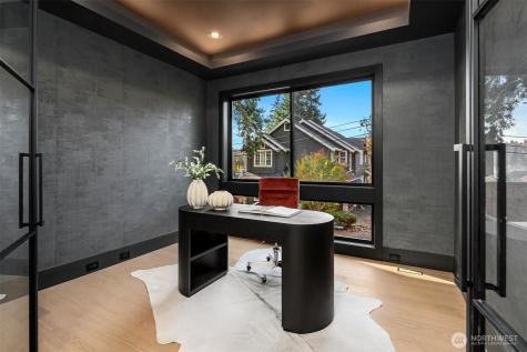 30 Enatai Drive Bellevue WA 98004