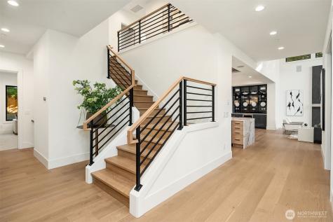 30 Enatai Drive Bellevue WA 98004