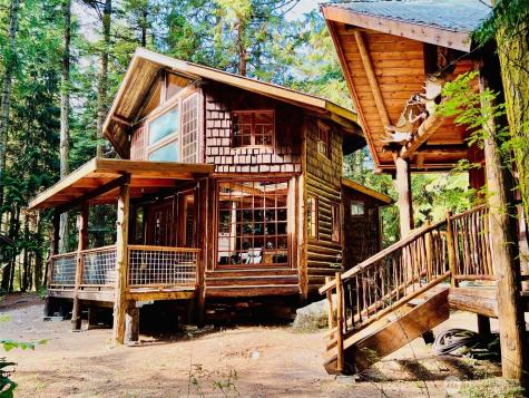 473 Wishkah Center Island WA 98221