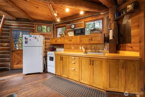 473 Wishkah Lane Center Island WA 98221