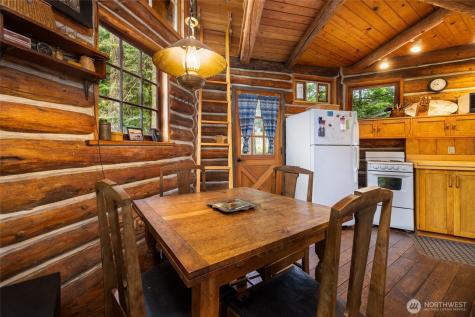 473 Wishkah Lane Center Island WA 98221