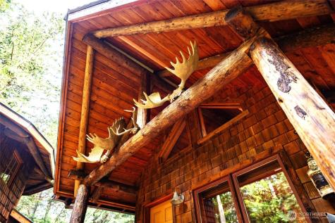 473 Wishkah Lane Center Island WA 98221