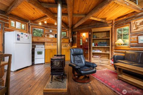 473 Wishkah Lane Center Island WA 98221