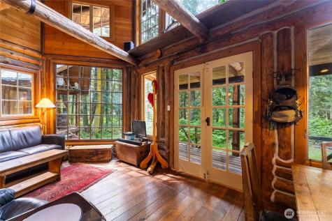 473 Wishkah Lane Center Island WA 98221