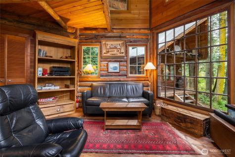 473 Wishkah Lane Center Island WA 98221