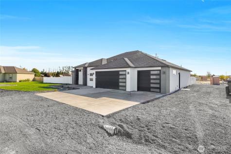 7897 Blackbird Loop NE Moses Lake WA 98837