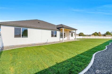 7897 Blackbird Loop NE Moses Lake WA 98837