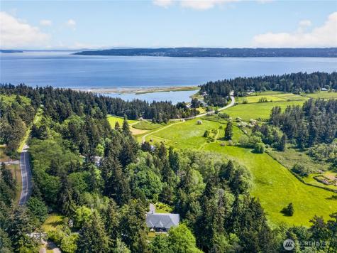 146 E Welcher Road Coupeville WA 98239