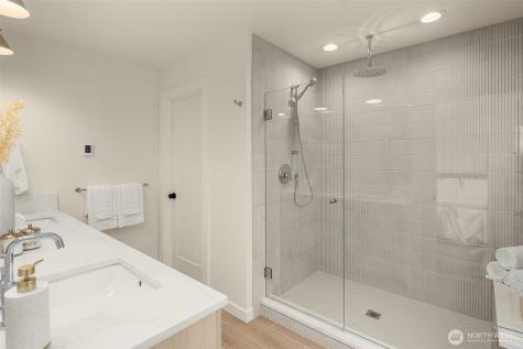 1864 1st Street Kirkland WA 98033