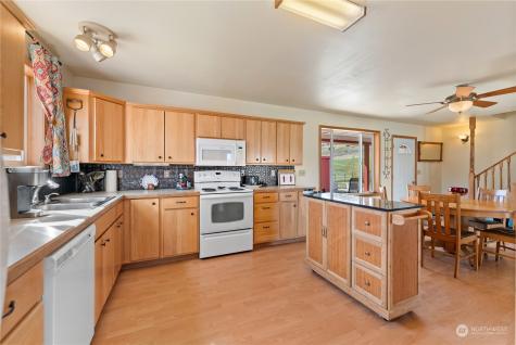106 Knox Road Riverside WA 98849